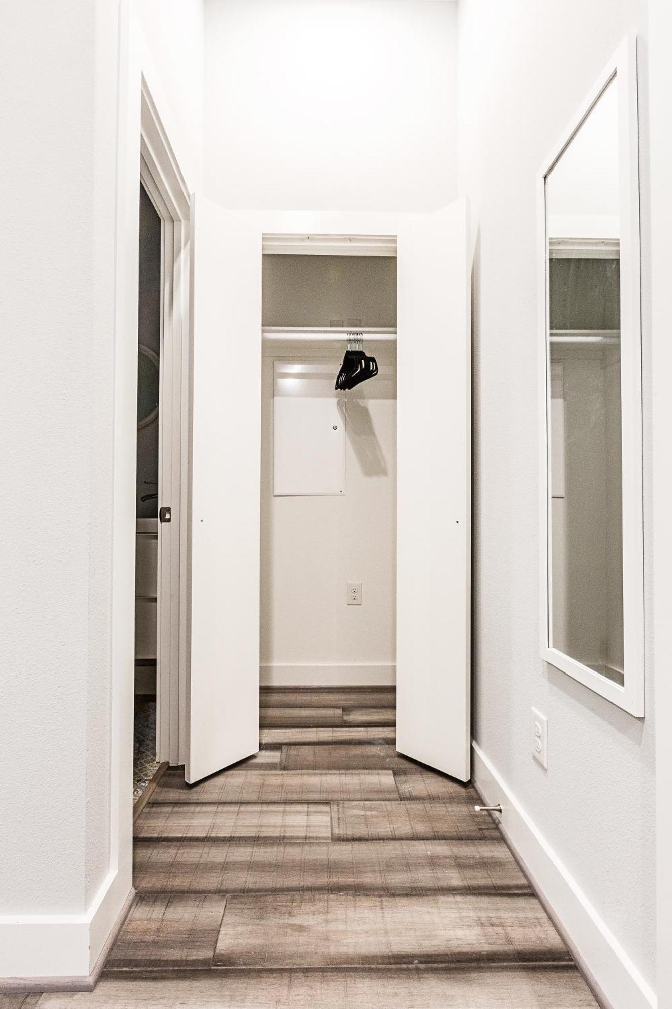 Montrose Guesthouse Suites by Dunyha Houston Extérieur photo