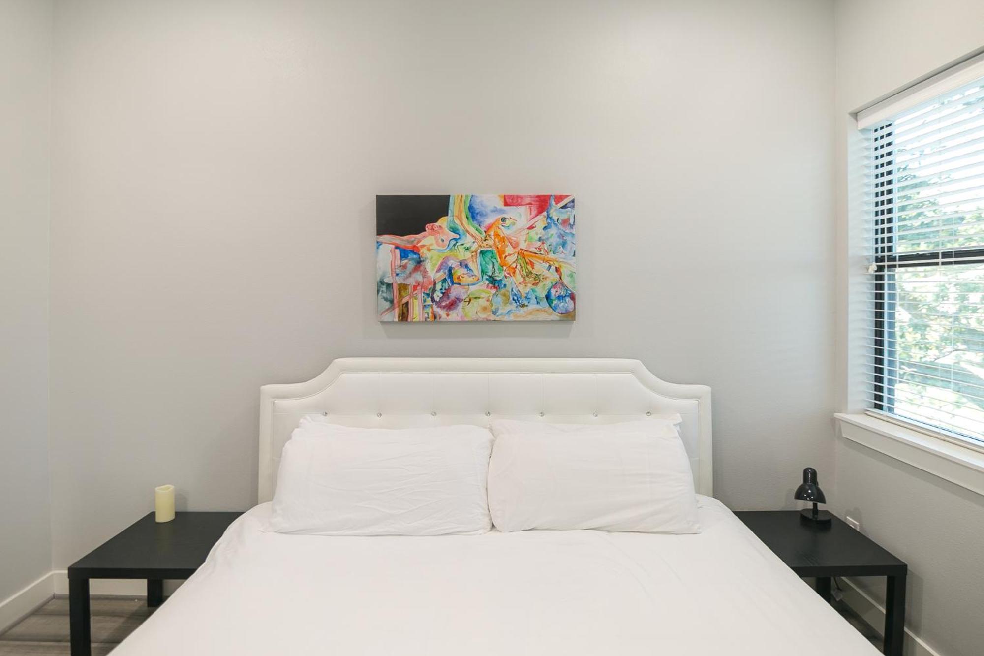 Montrose Guesthouse Suites by Dunyha Houston Extérieur photo
