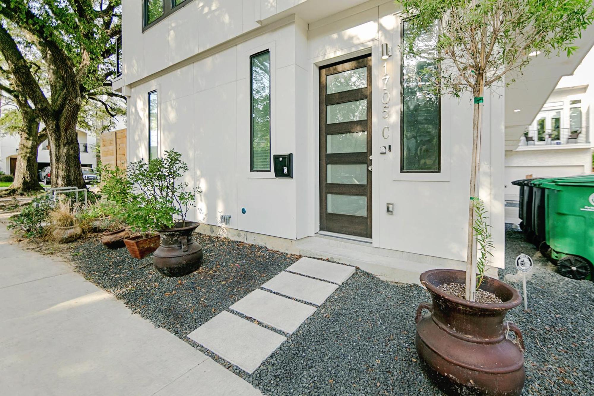 Montrose Guesthouse Suites by Dunyha Houston Extérieur photo